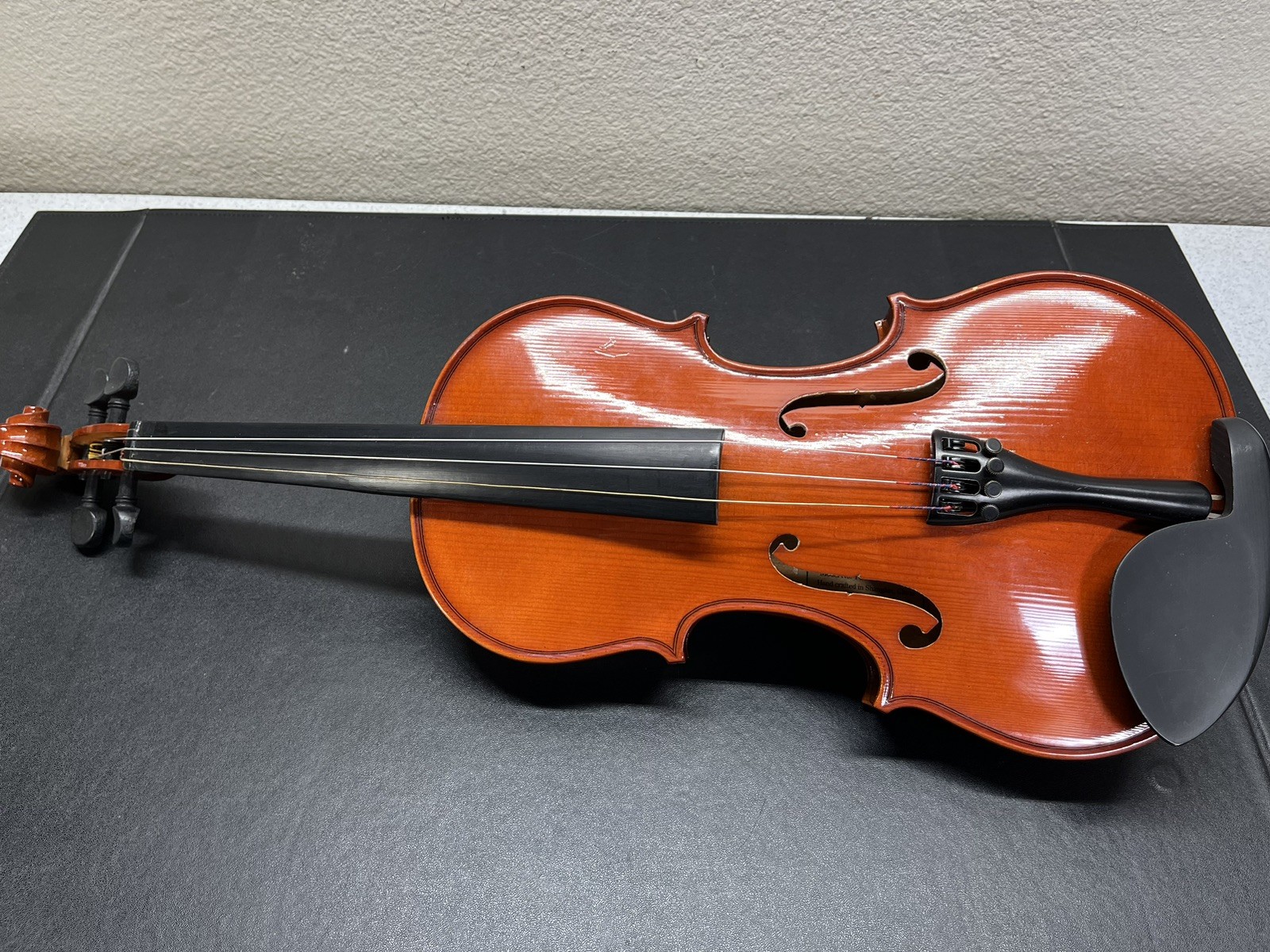 Corelli Model No. TCV-50 Violin w/ Bow & Carrying Case