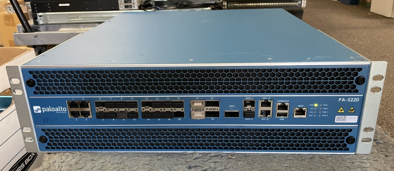 Palo Alto Networks PA-5220 Firewall Network Security Appliance NO HDD
