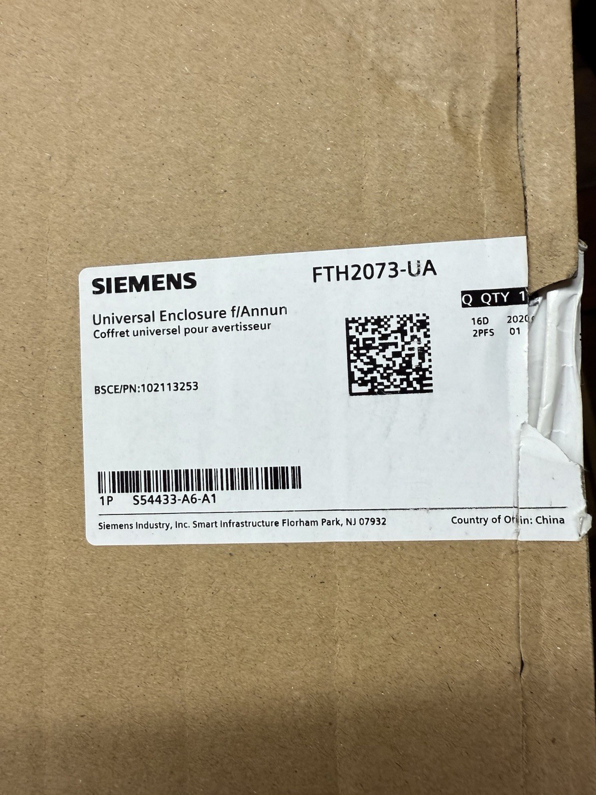 Siemens FTH2073-UA Universal Enclosure for Annunciator