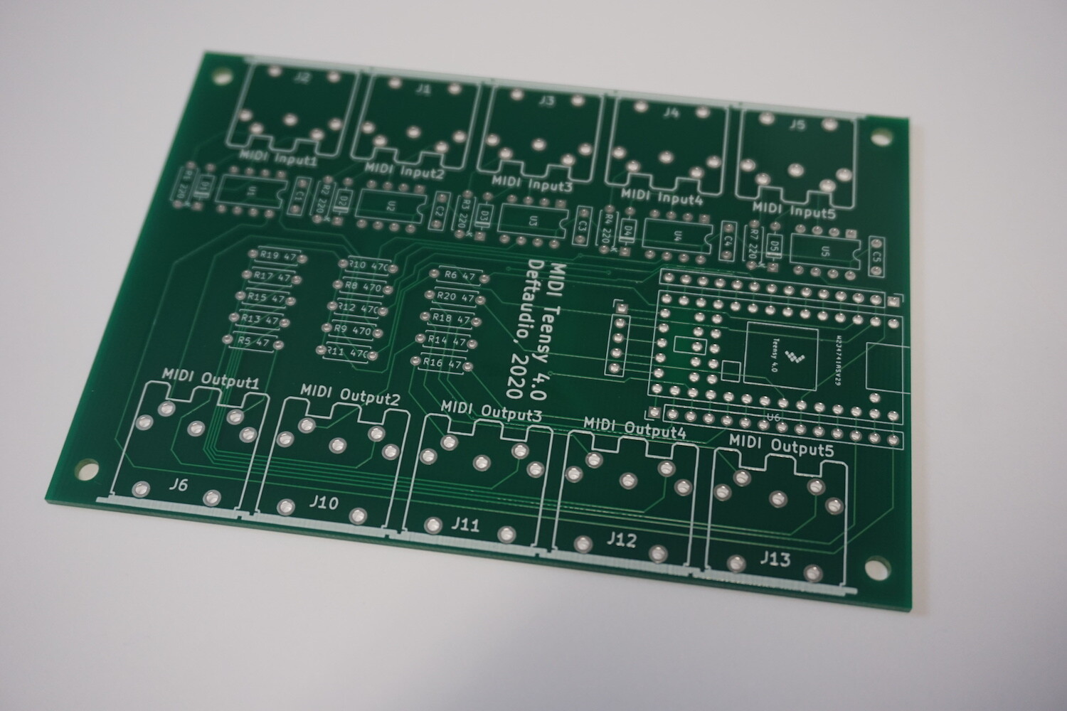 Teensy 4.0 MIDI Breakout board, 5in / 5out, interface USB midithru box PCB only
