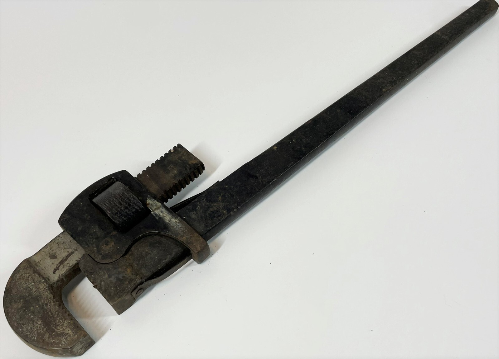 Vintage Stillson ? Walworth USA MADE HEAVY Steel 24" Large 3" Chuck Pipe Wrench