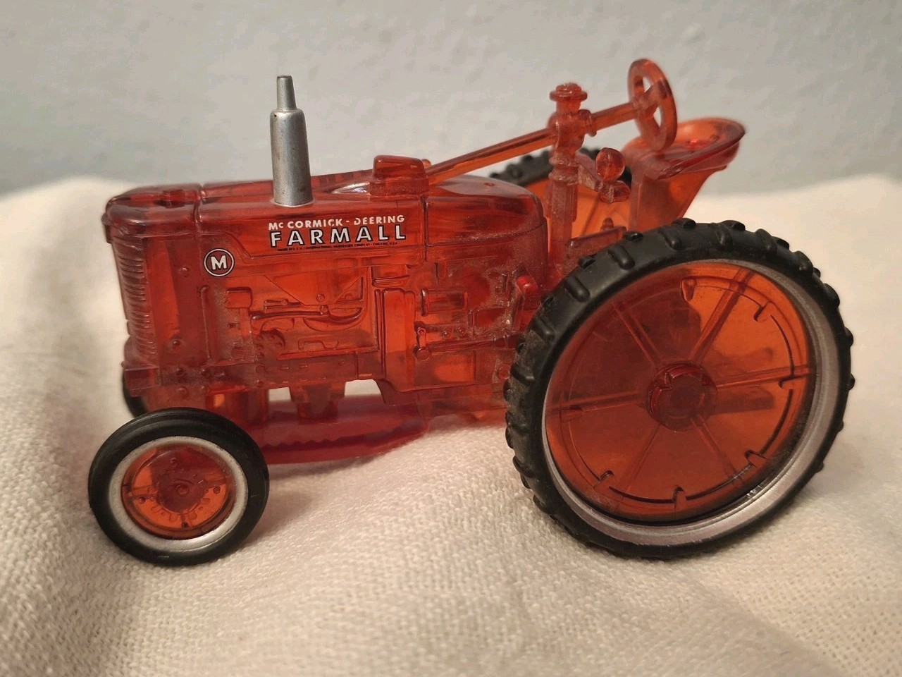 Farmall Tractor Christmas Tree Lights 33 Plastic Tractors About 16 Feet