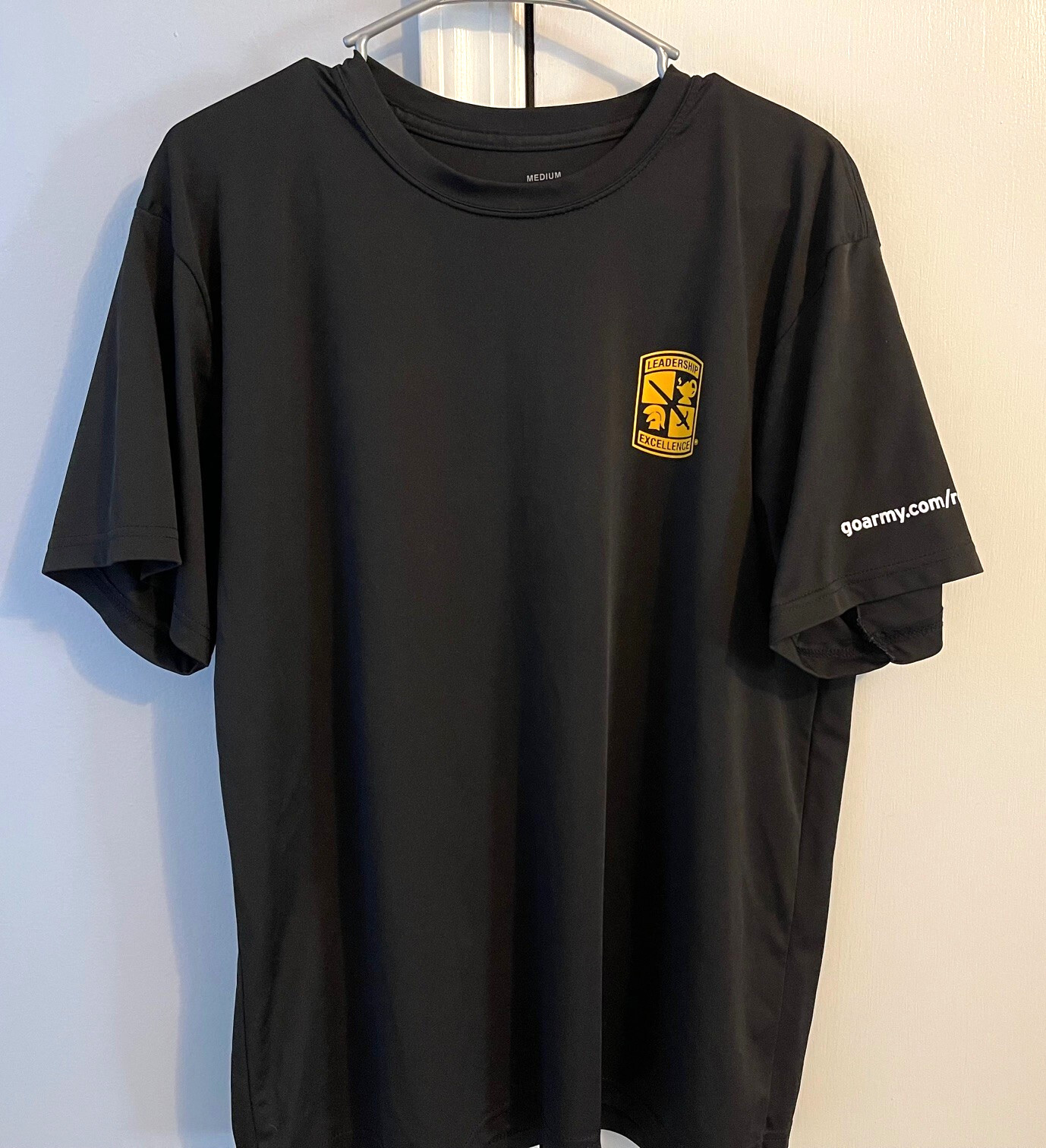 US Army Physical Fitness Leadership Excellence Short Sleeve Black T-Shirt Medium