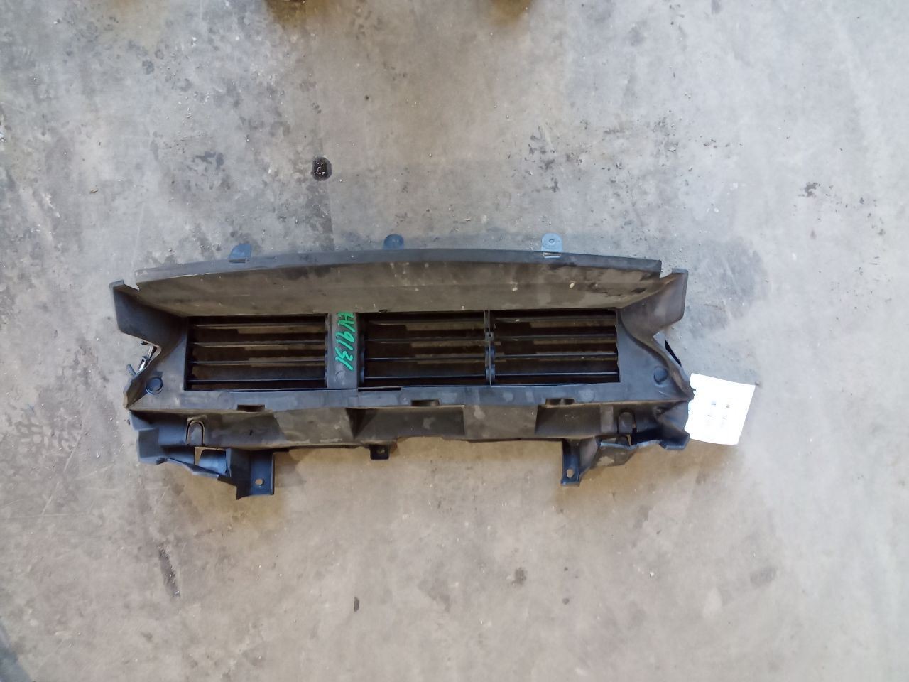 CR-V      2019 Air Shutter 4051762