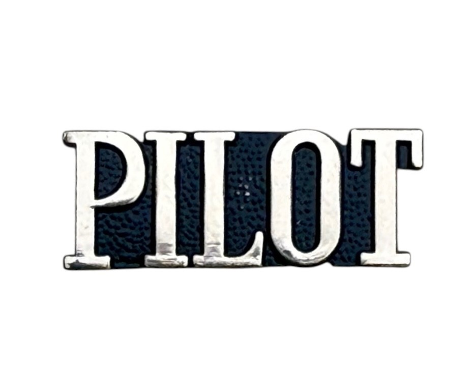 Pilot Gold Tone Script Hat or Lapel Pin H15835 F4D22F