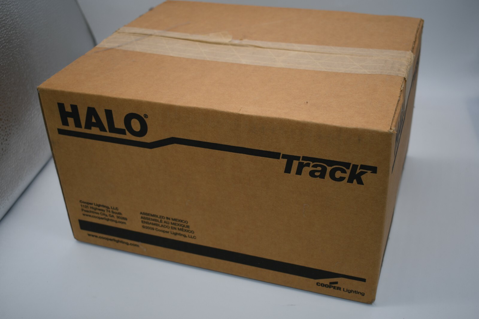 HALO L806HONF8030AH HIGH-OUTPUT LED TRACK LIGHT, 25° FLOOD, 3000K, ALUMINUM