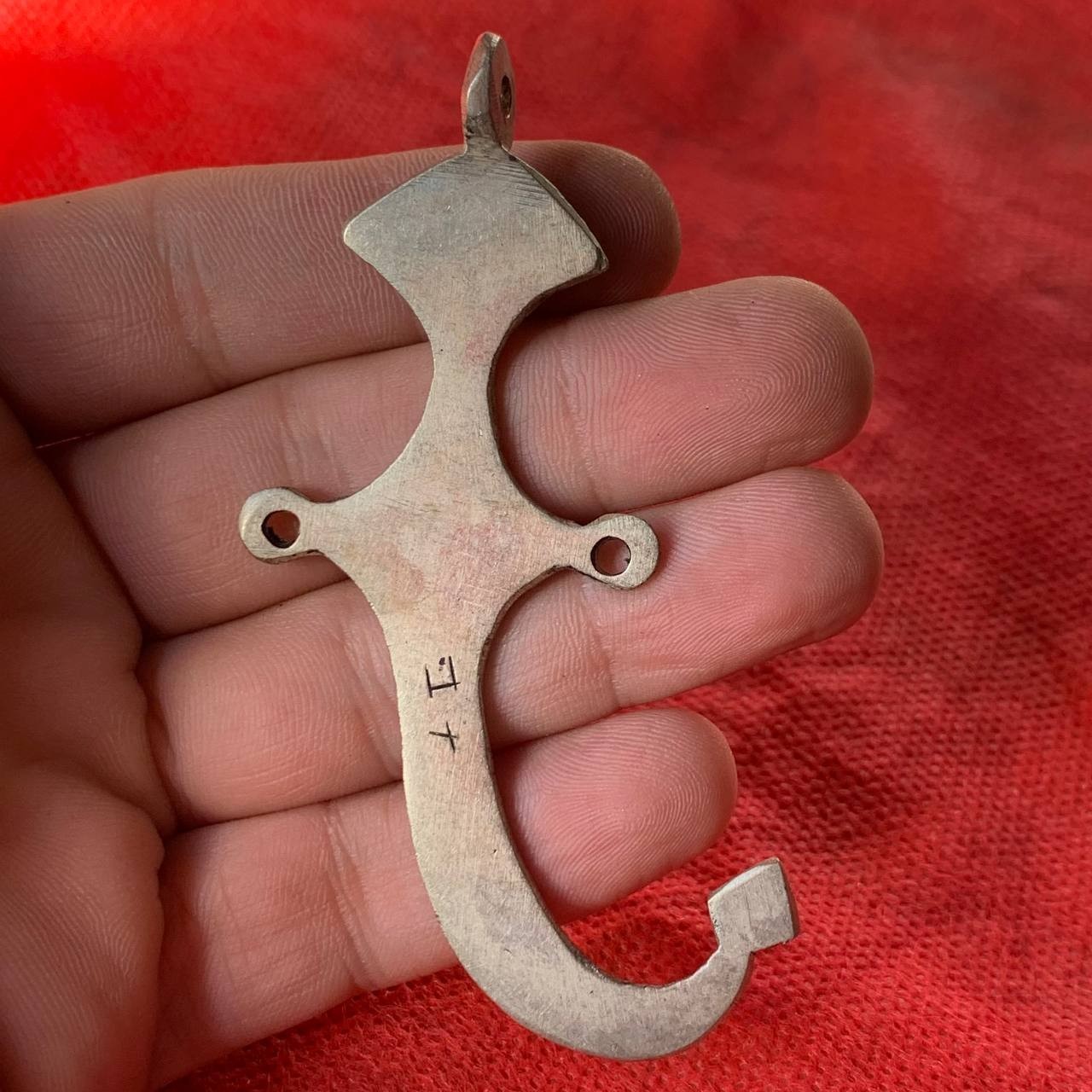 RARE STUNNING SMALL DAGGER OLD ERA SILVER COLOR PENDANT AMULET ARTIFACT