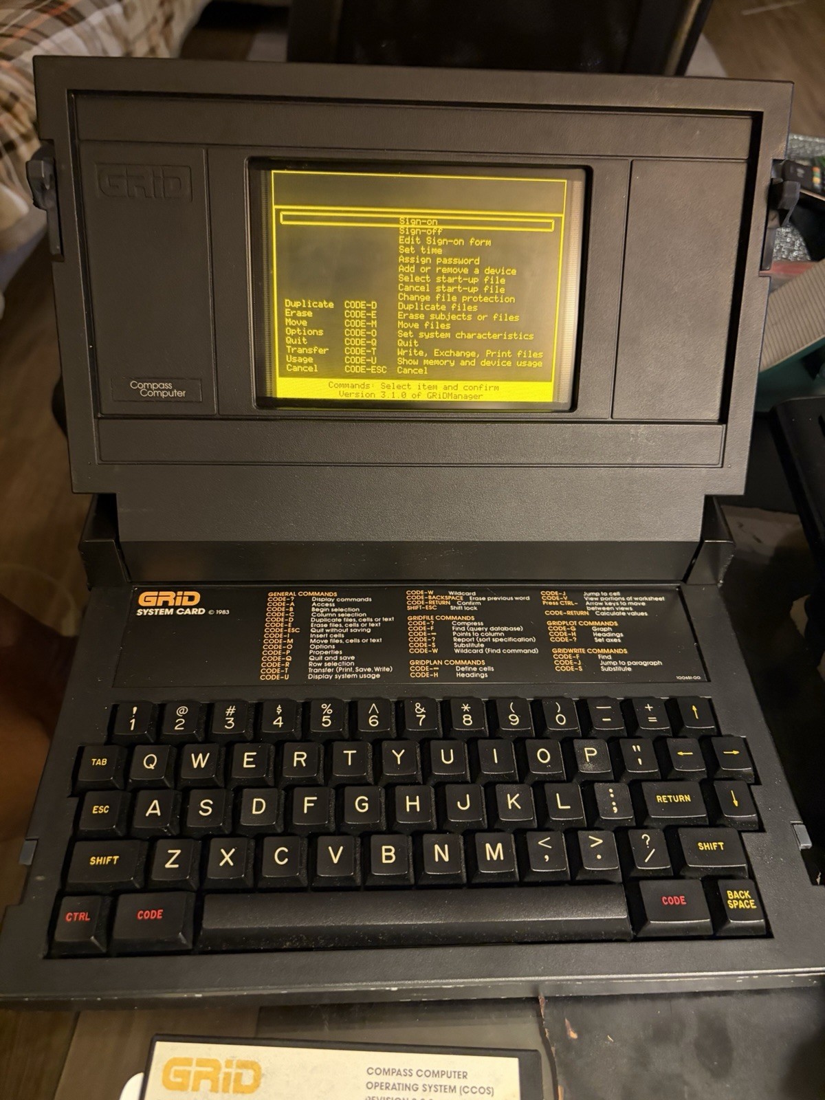 GRID Compass Computer 1101 Vintage Laptop w/ Case & Floppy Disks & Peripherals