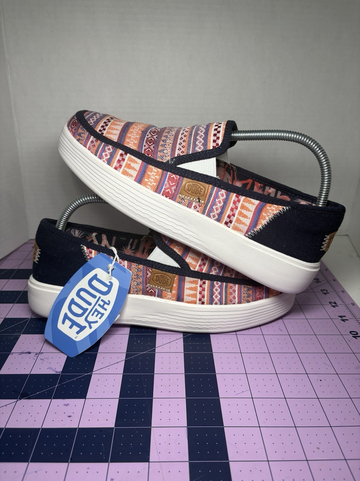 Hey Dude- Women’s Sunapee W Craft Navy/Multi bohemian size 9 NWT