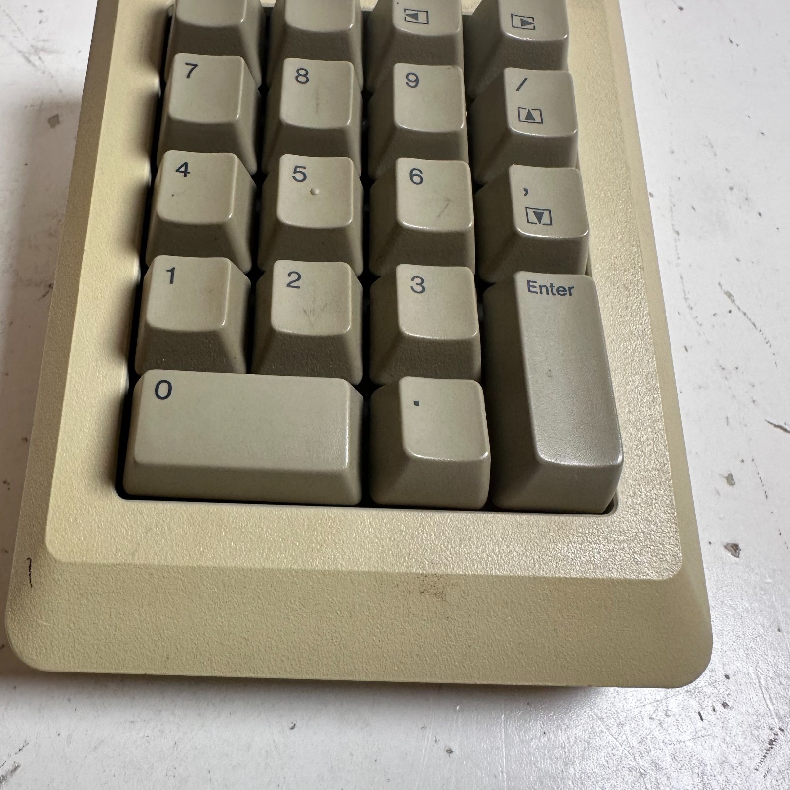 Vintage Apple Macintosh M0120 Beige RJ11 Connectors Computers Numeric Keypad