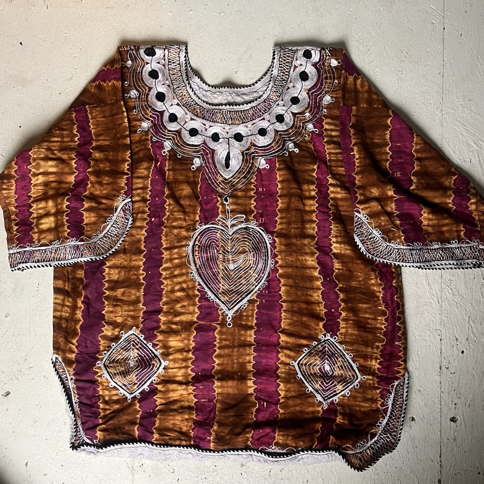 VTG West African Tie Dye Boubou Tunic Kaftan - Hand Embroidered (Unisex)