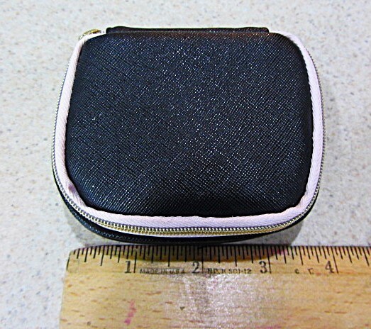 Daily Pill Organizer w/ Zipper Travel Case 8 Day Medicine Holder Pink Black NEW