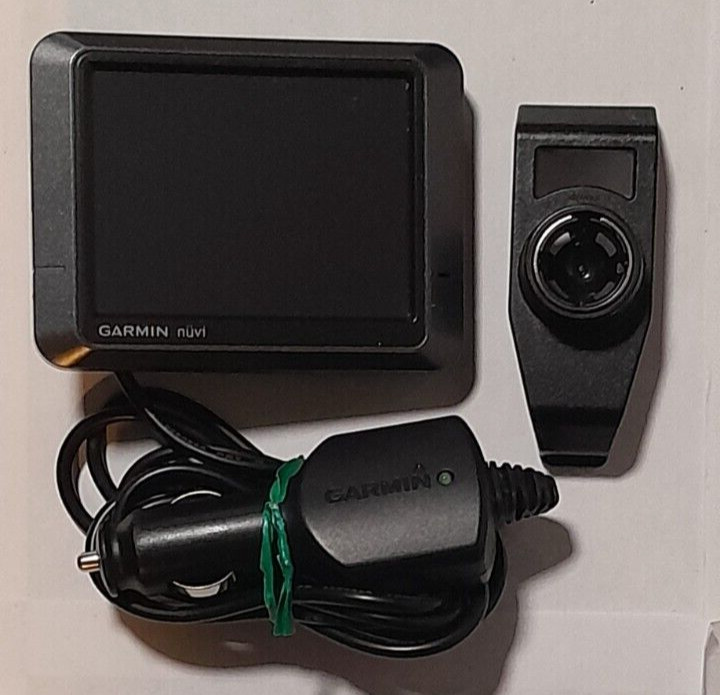 Garmin Nuvi 205 GPS With Charger