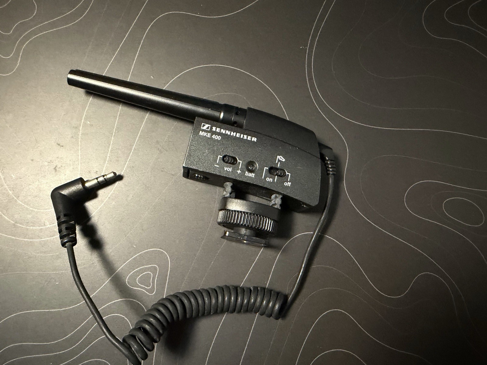 Sennheiser MKE 400 Shotgun Microphone 3.5mm TRS Wired Hot Shoe Mount