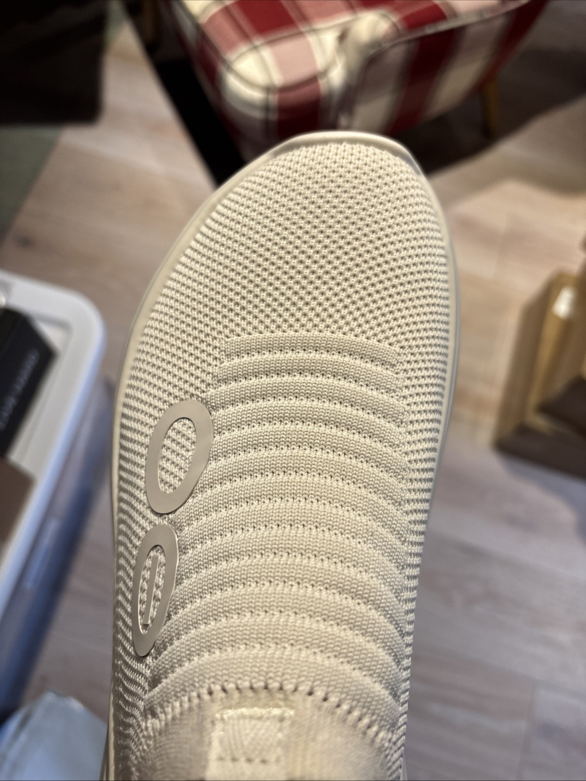Oofos Women’s Size 8 Oomy Zen Chalk White