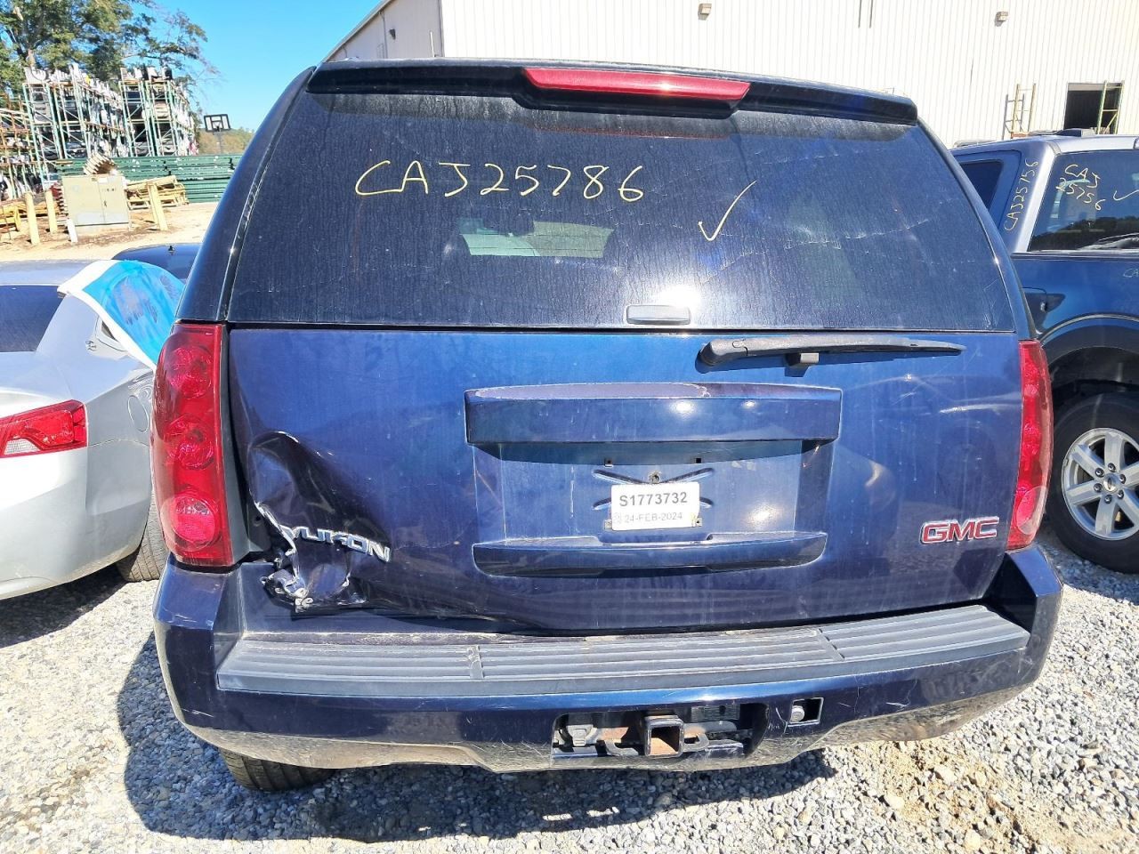 YUKON 2008 Glove Box 4826678