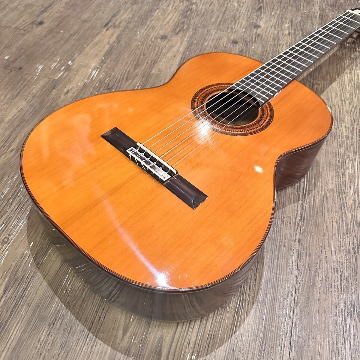 Asturias AST-50 Classical Guitar with Solid Spruce Top and Rosewood Back