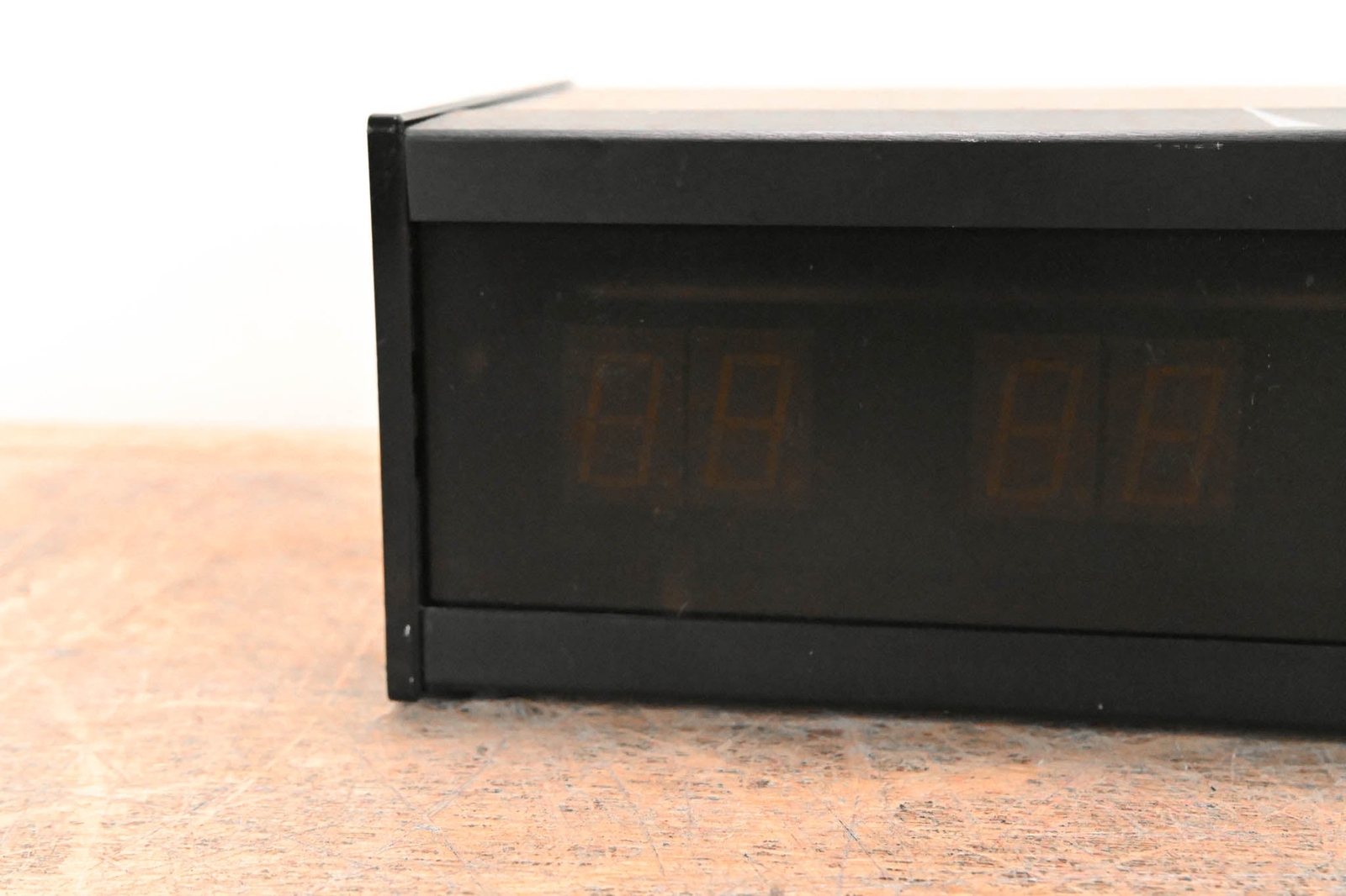 ESE ES-166U Time Code Display with 1" Amber LED Displays CG00Z1U