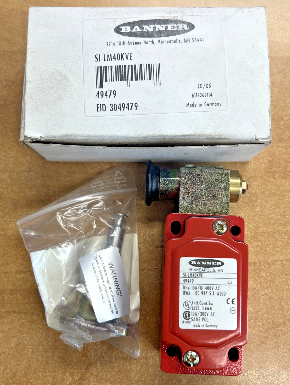 Banner SI-LM40KVE 49479 Safety Interlock Switch *New in Box*