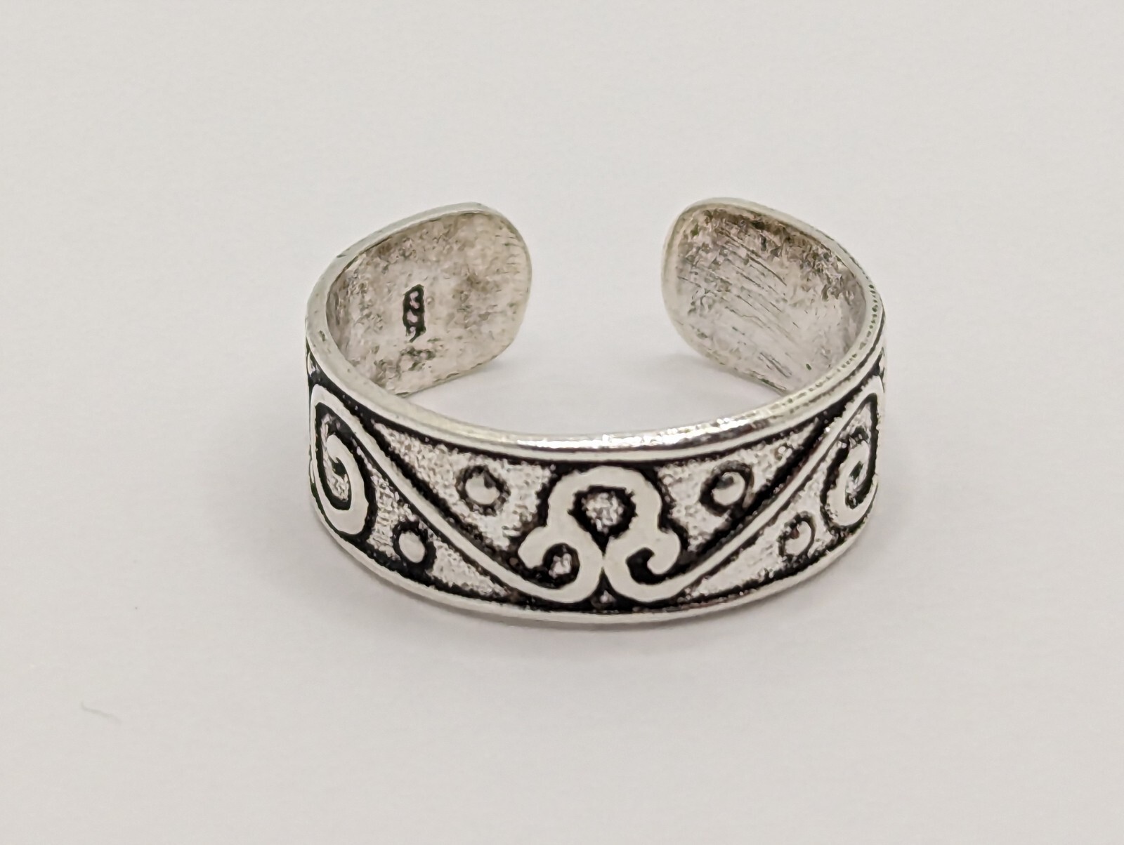 Cute CURLICUE Design 925 Sterling Silver Toe Ring Adjustable Size. New Old Stock