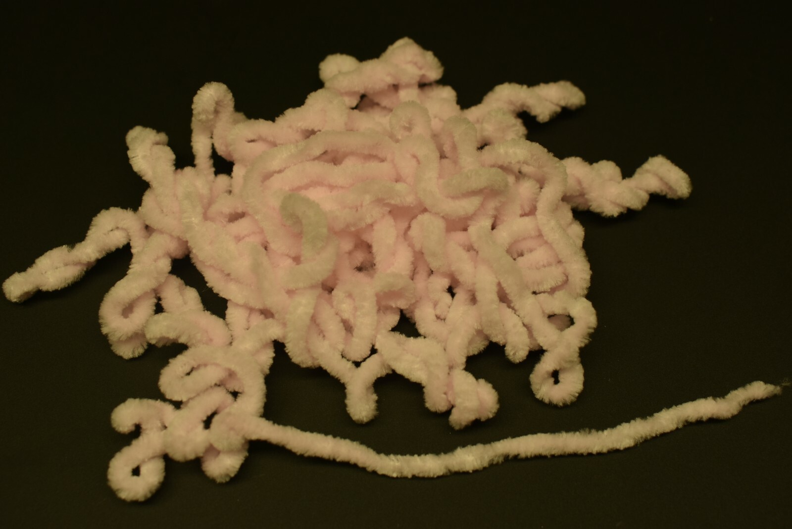 5 Yards 3/16"  LIGHT PINK Round Chenille for Fly Tying