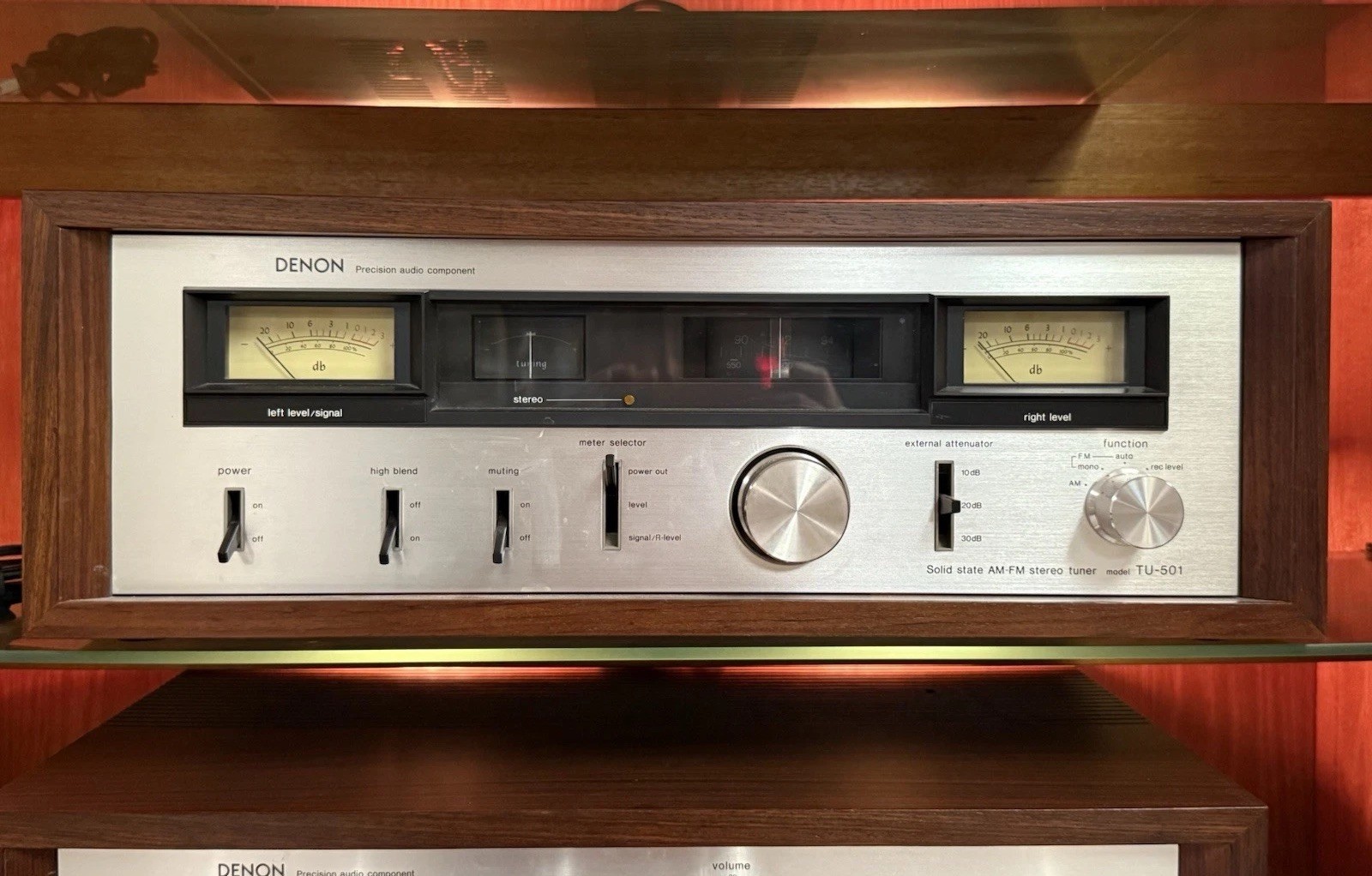 Vintage Denon Precision Audio Component TU-501  Tuner Audiophile In Wood Case