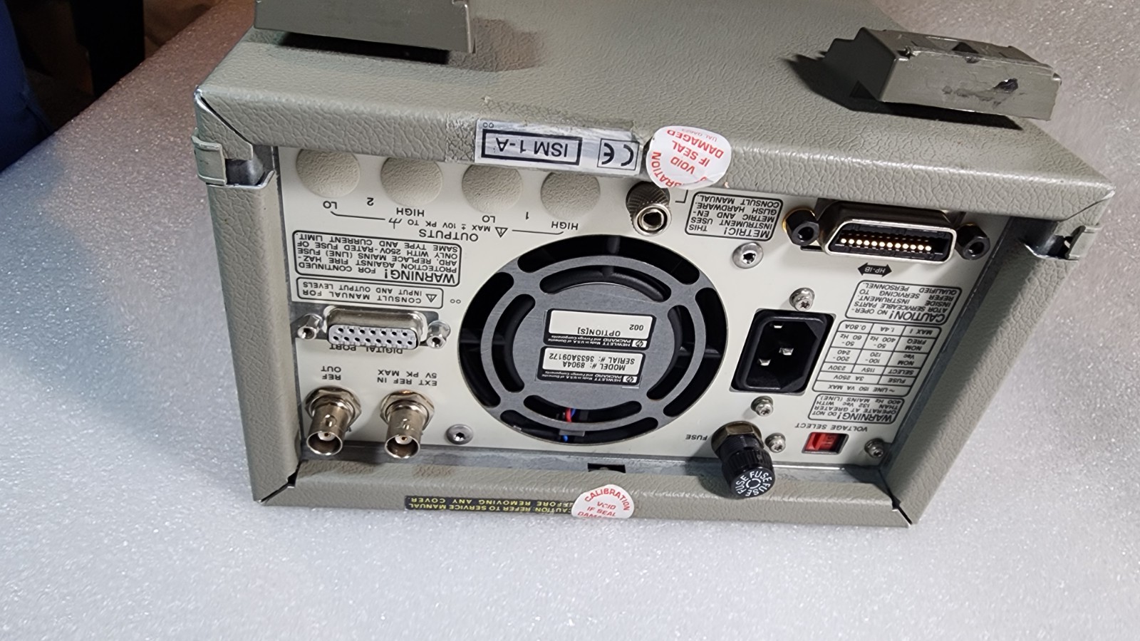 HP 8904A Multifunction Synthesizer DC-600kHz Dual Output Tested Working Option 2