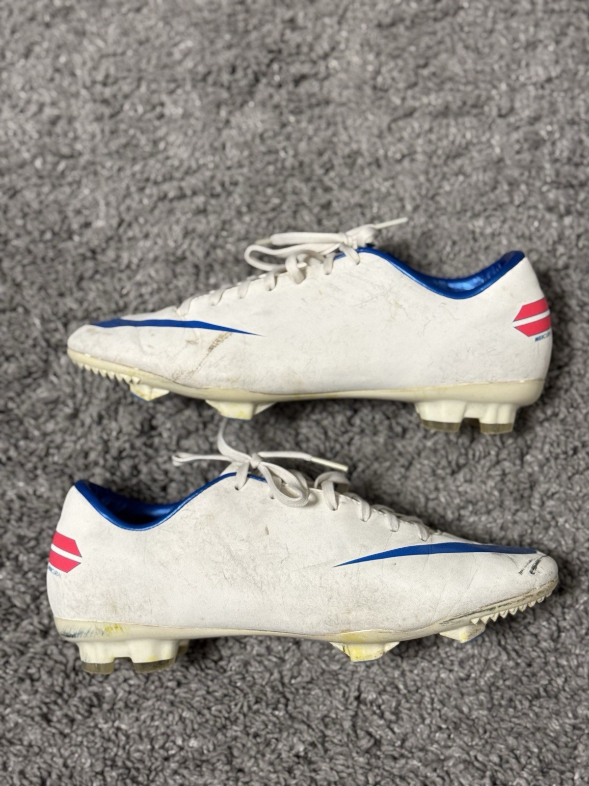 Nike Mens RARE Mercurial Victory IV IC 509128-146 White Soccer Cleats Mens US 8