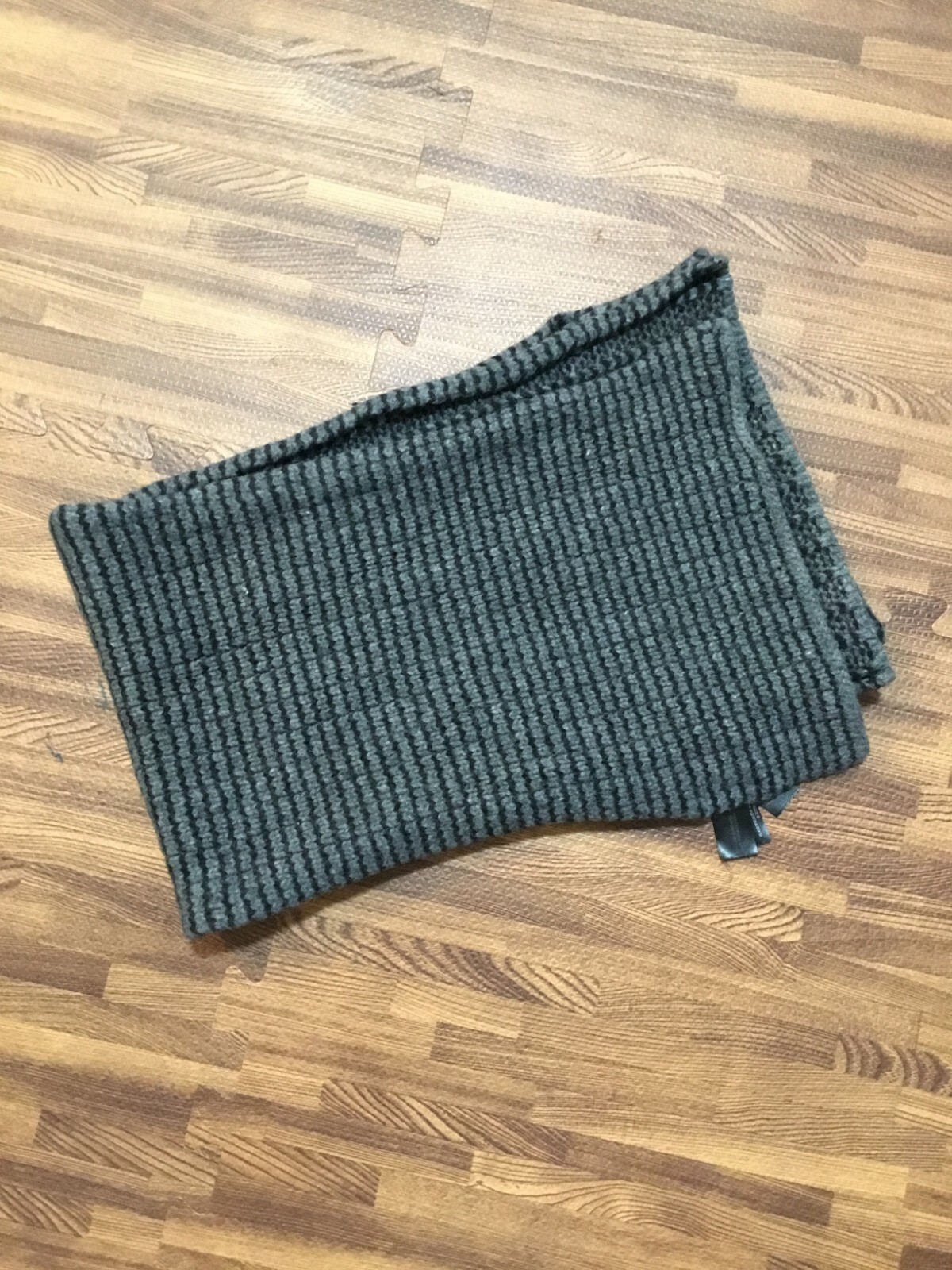 Mossimo Dutti Men’s Scarf Black-Gray Size 62”x9”