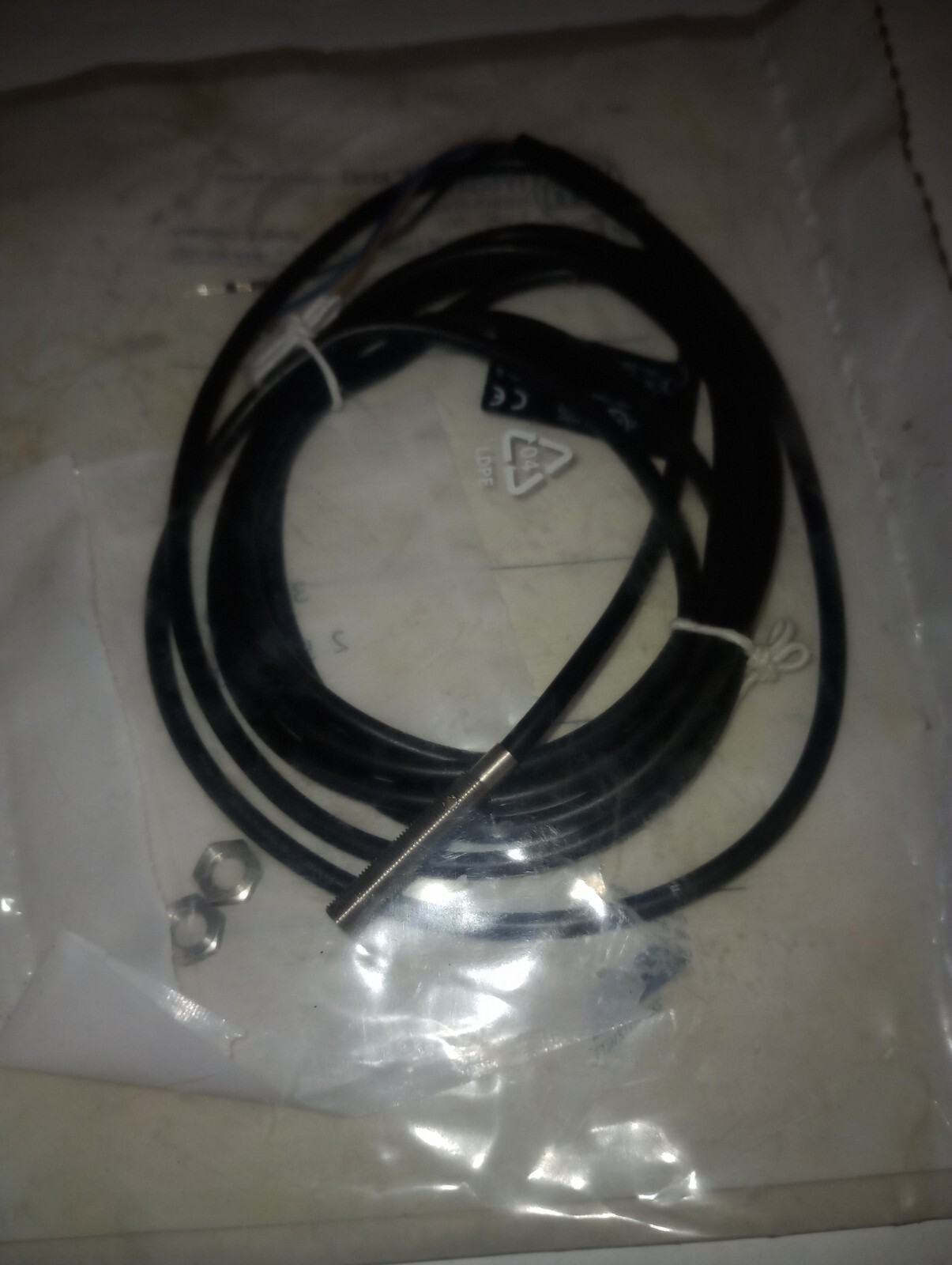 NEW GENUINE IFM EFECTOR 100 IY5046 PROXIMITY SENSOR