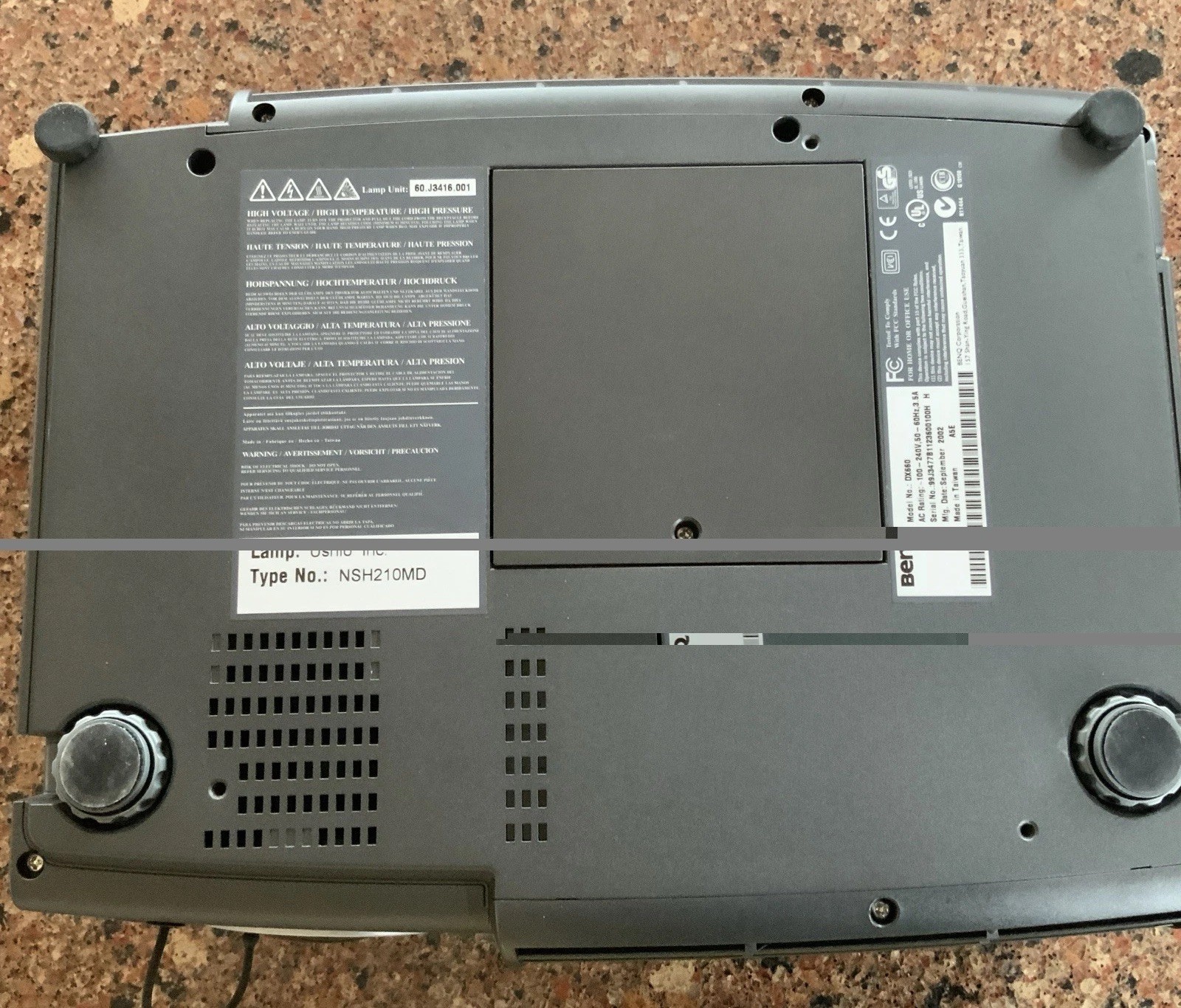 BenQ DX/S660 Projector - Complete Set - Not Turn On