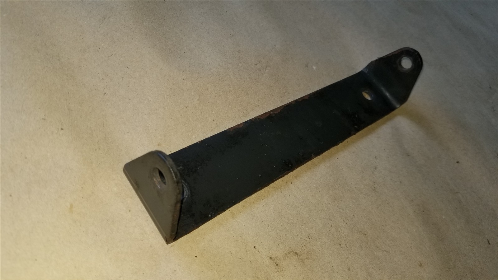 Bobcat 6706106 Steering damper mount w/out backup switch mount