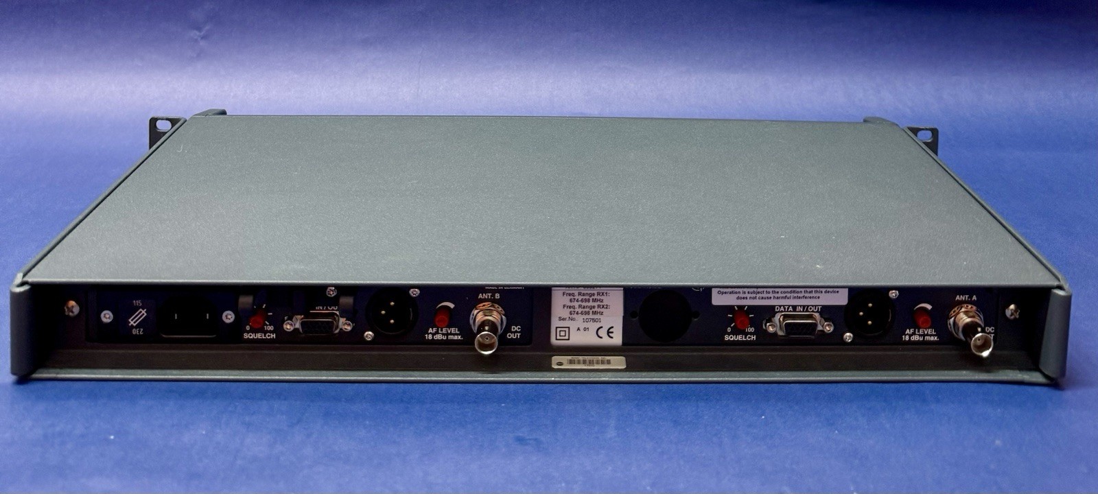 Sennheiser EM3032-U True Diversity Dual Receiver Freq. Range 674-698 MHz