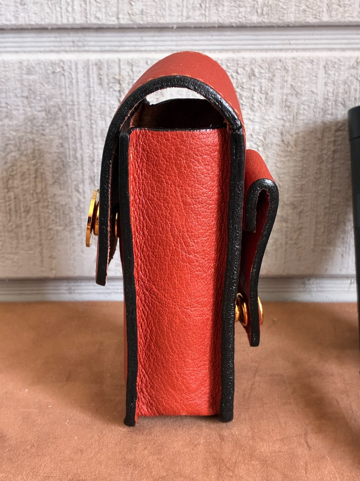 BROOKSTONE Black Golf Scope 5 x 20 mm w/Strap & Leather Carrying Case