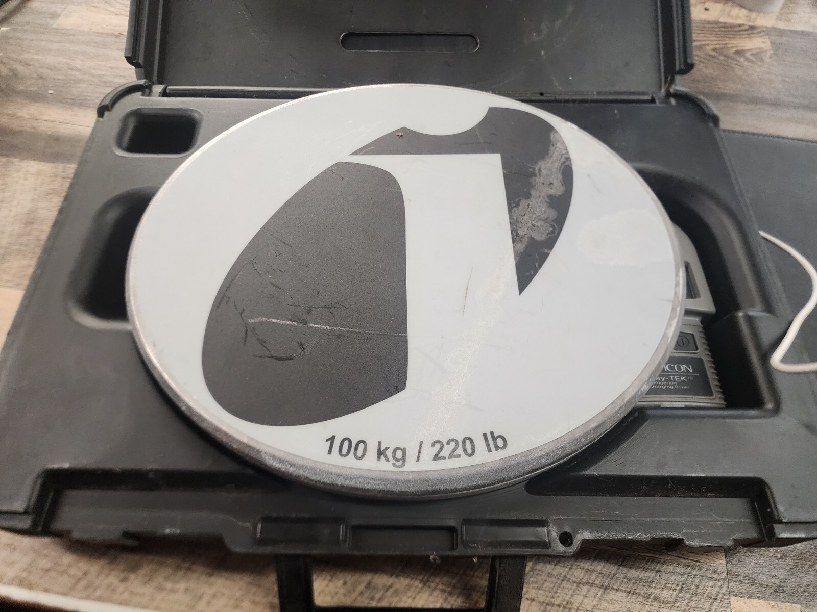 RefrigerIant A/c Charging SCALE Inficon Wey-TEK 713-500-G1 220 Lbs/100 kg