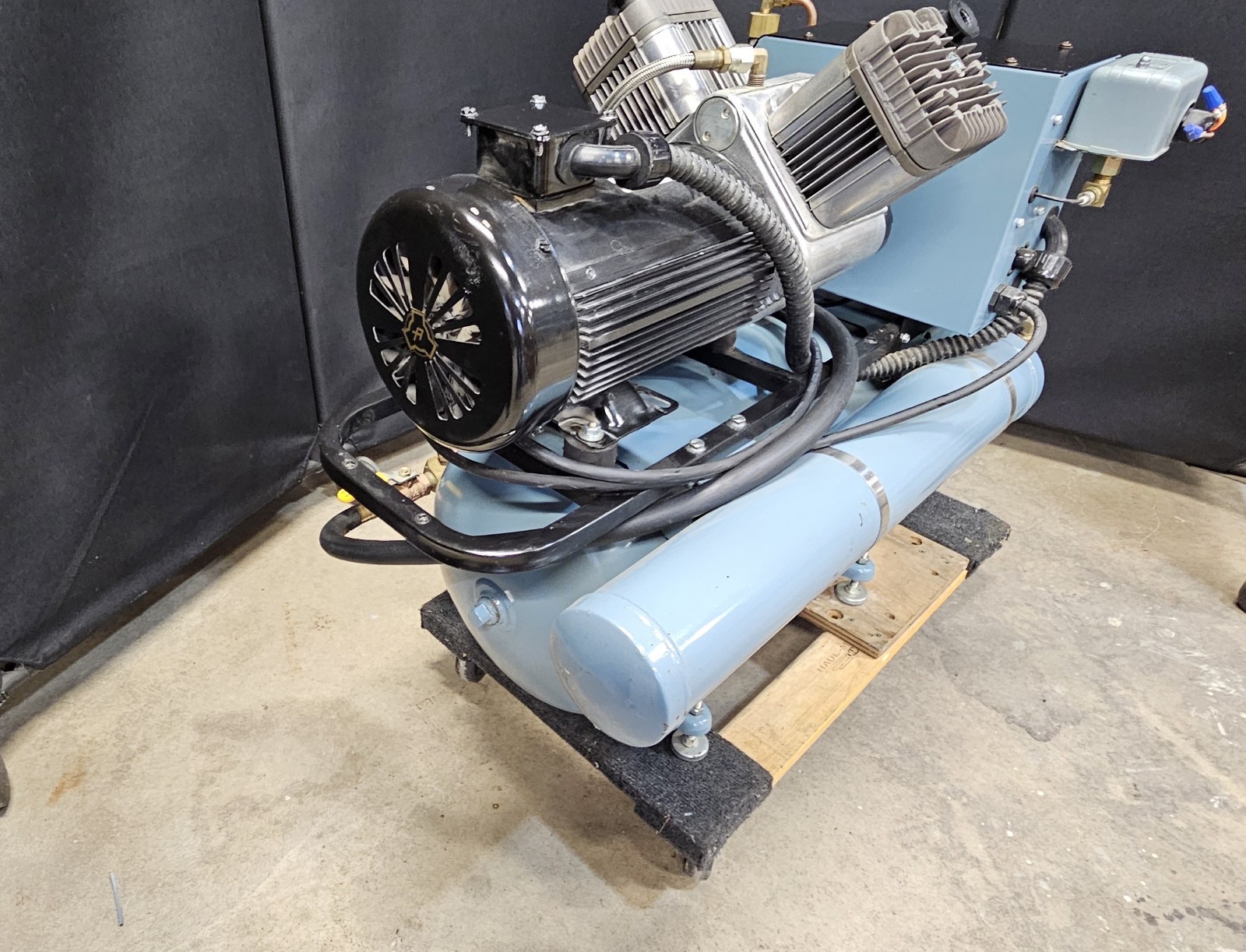 USED, AirStar 22 Air Techniques Compressor, EXCELLENT, Technician Tested