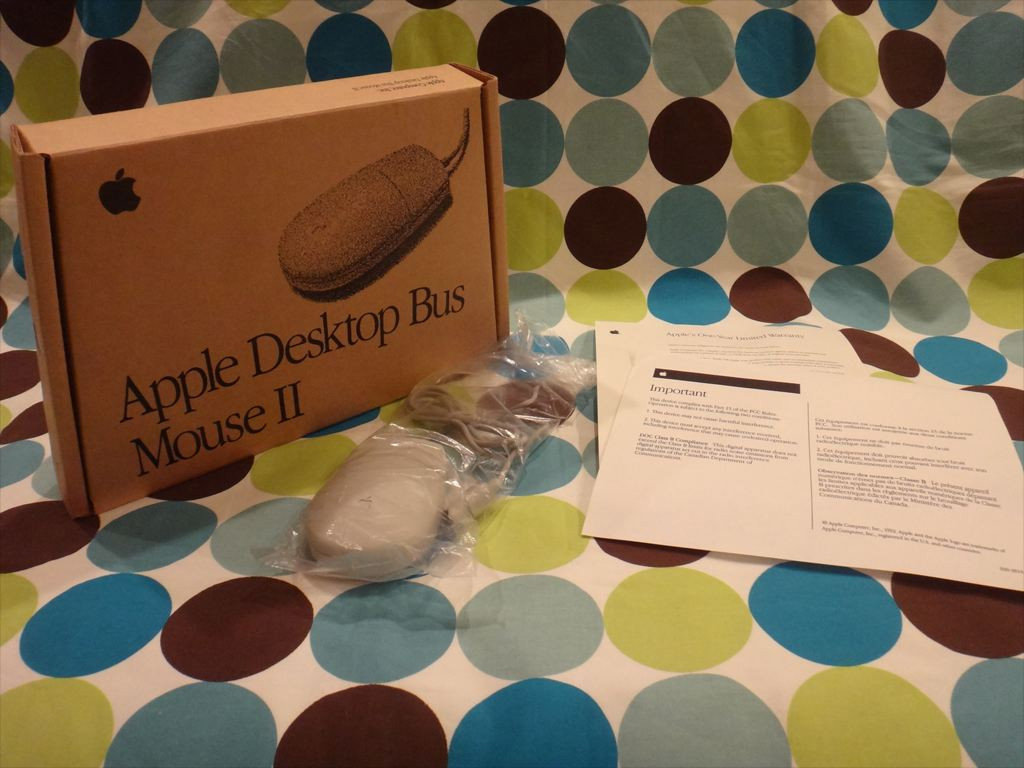 Apple Desktop Bus Mouse II ADB Beige New Factory Box Vintage Rare Mac M2706LL/A