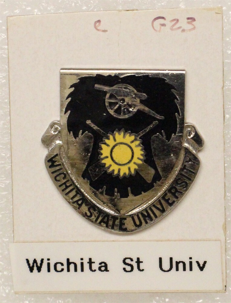 Army ROTC DI Pin: Wichita State University - c/b, G23