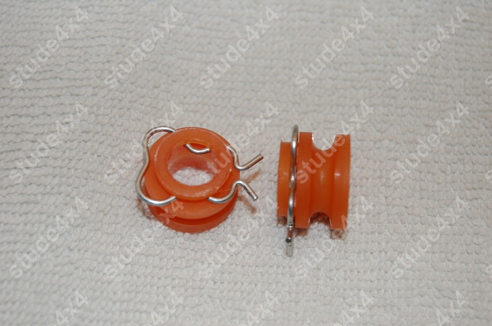 STUDEBAKER & AVANTI NYLON WINDOW REGULATOR ROLLERS 1963-88 # 1350837 PAIR