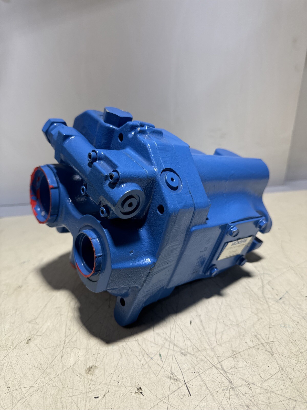 Vickers PVQ45-B2R-SE2F-20 Pump ~ New!