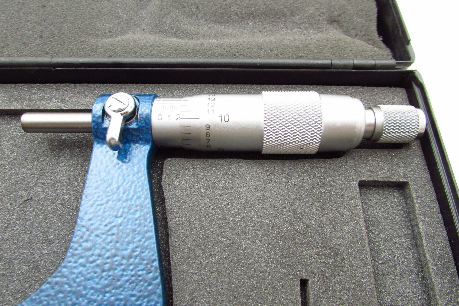 KD Tools 3" to 4" Micrometer - 3733