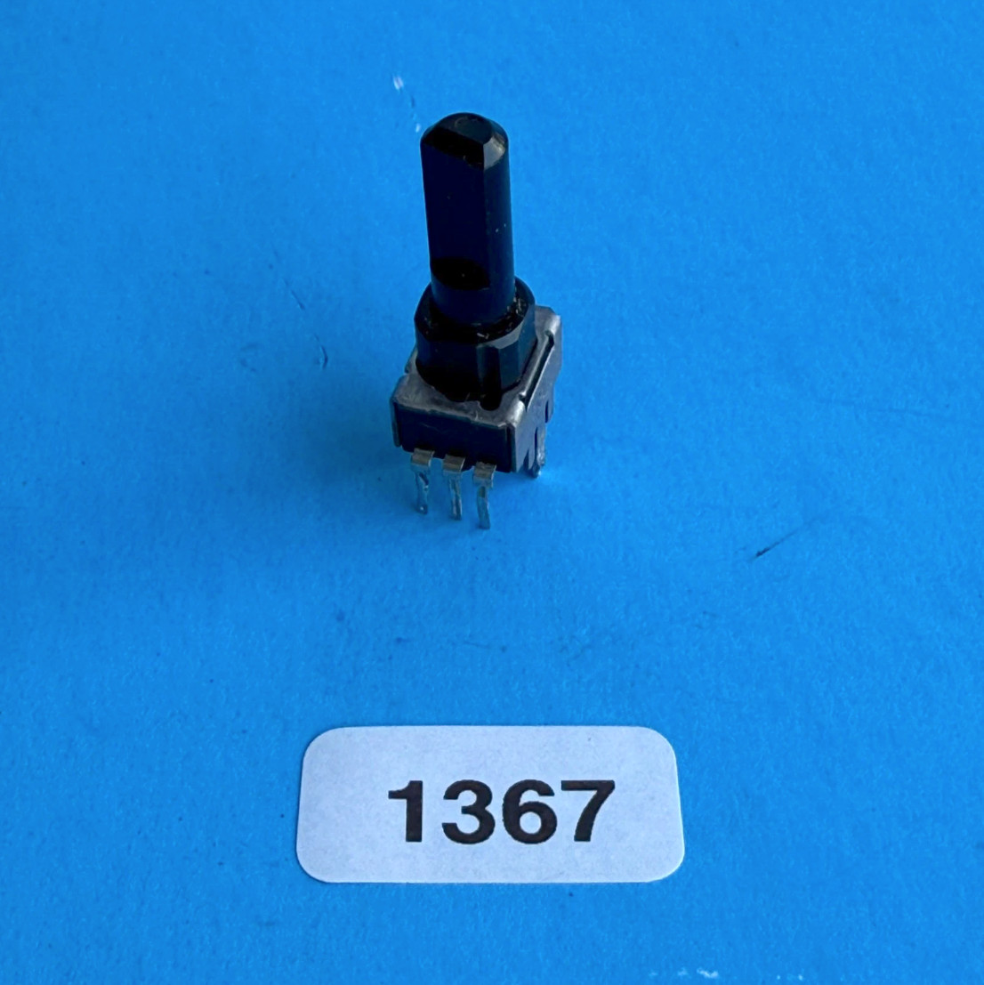[FRS] MACKIE 1202-VLZ Pro Mixer Replacement Part: 3-Pin Potentiometer 50K G