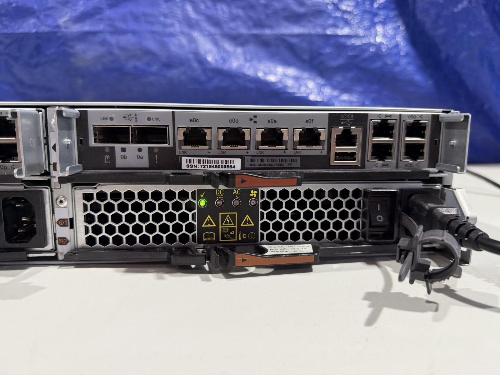 NetApp NAJ-1502 Expansion Shelf Disk 12x LFF 2x Controllers IOM12 #3 See Desc.