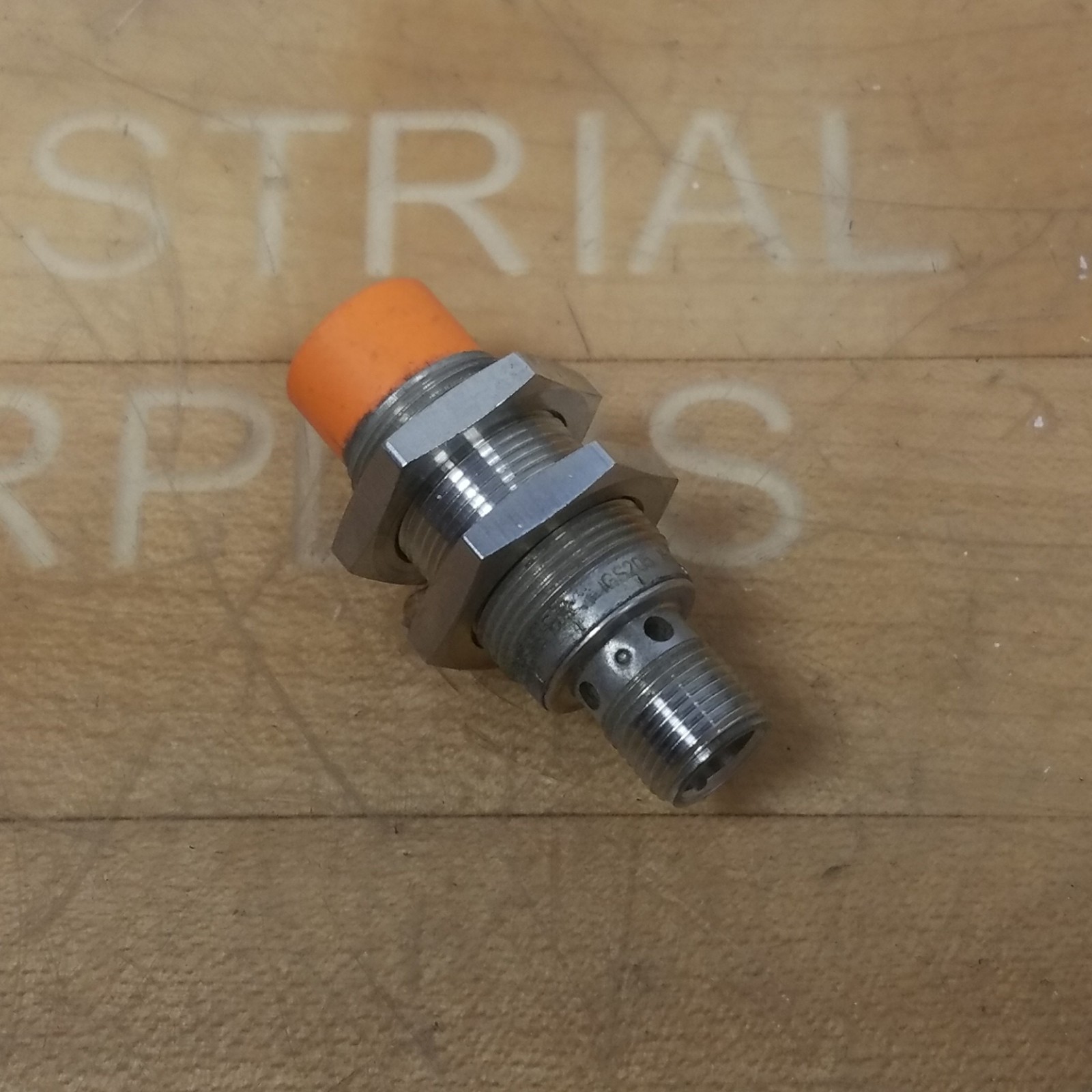 IFM IGS205 Inductive Sensor, 10-30VDC, 12mm Range - USED