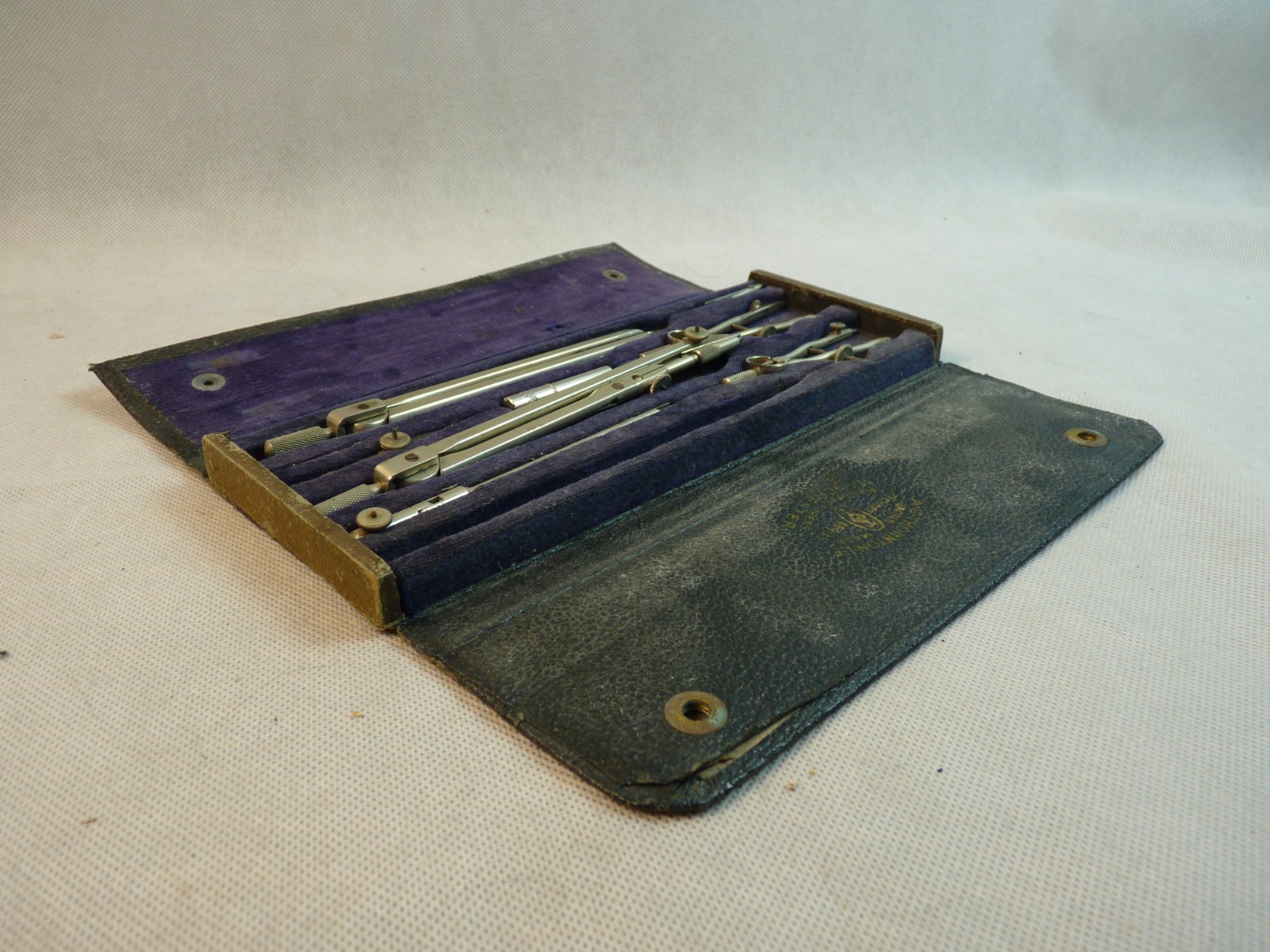 CASED VINTAGE A.G THORNTON "TECHSET" DRAUGHTSMAN'S TECHNICAL DRAWING INSTRUMENTS
