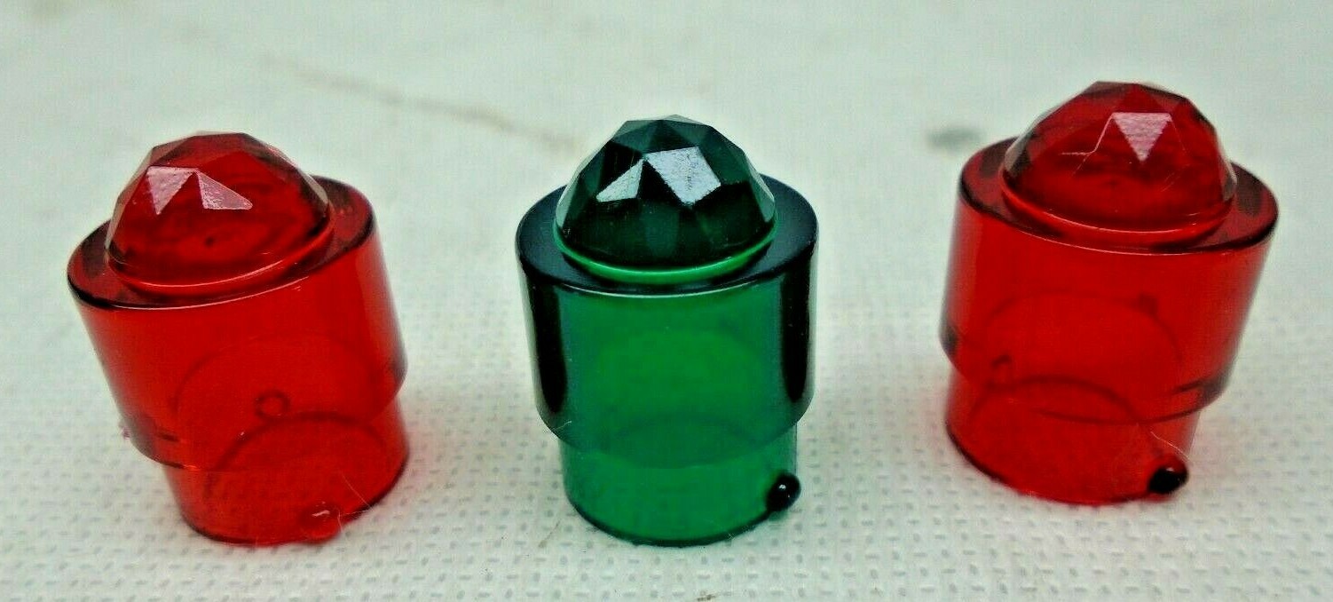AMERICAN FLYER  3 TRANSFORMER LIGHT COVERS PA12A112  FACETED TOP RED AND GREEN