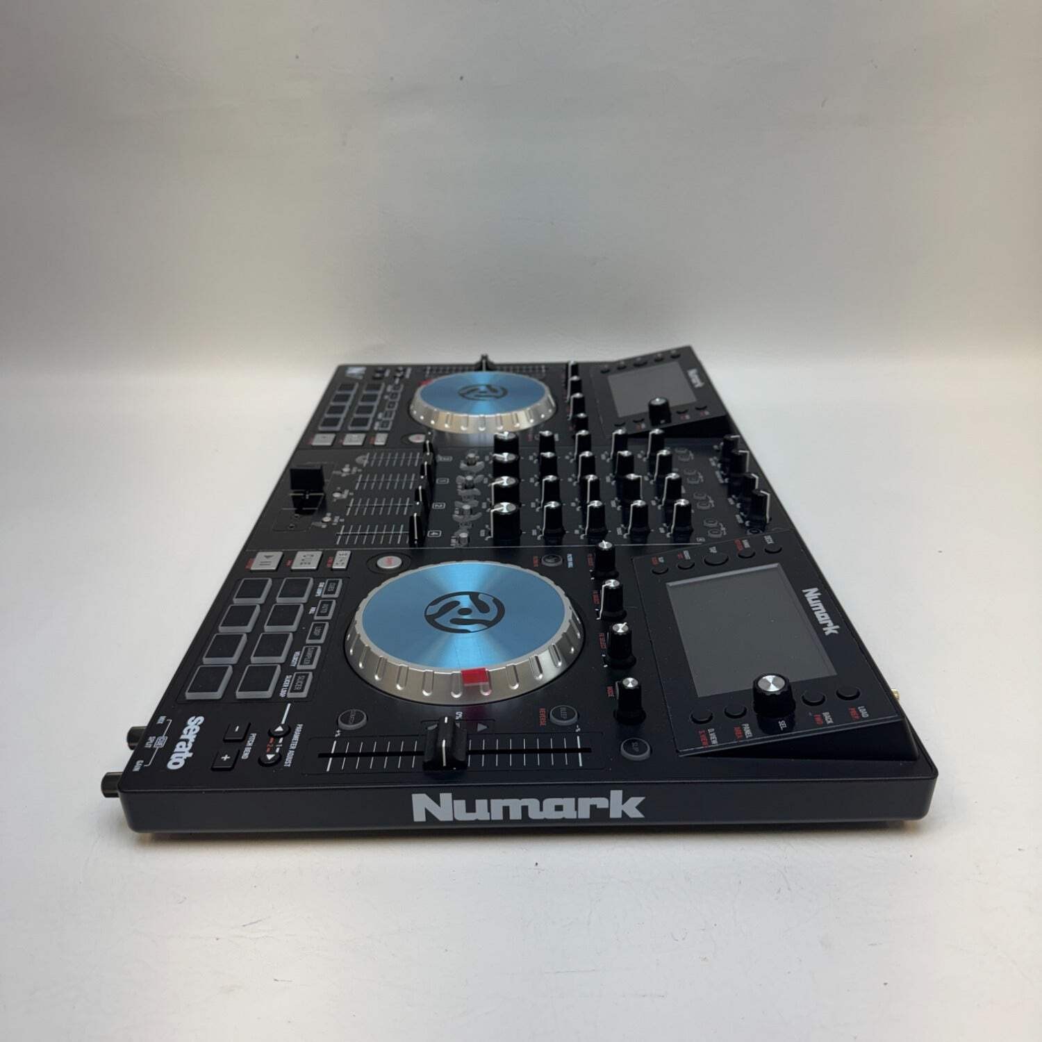 Numark NV 4-Channel Dual-Display Serato DJ Controller