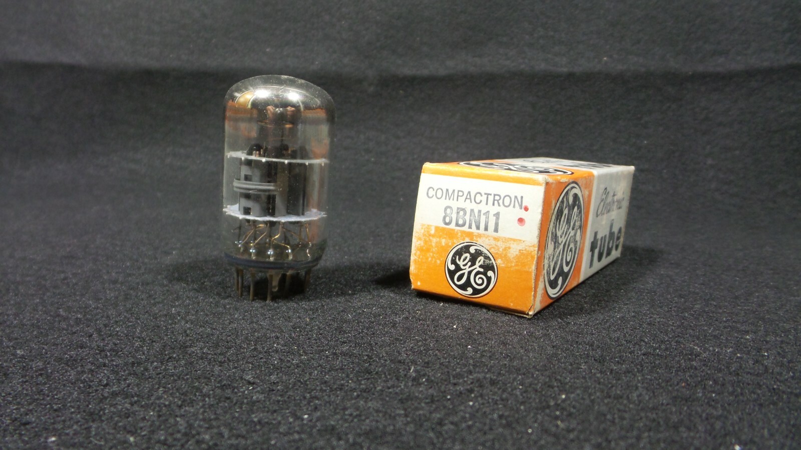 Vintage GE 8BN11 Vacuum Electron Tube NOS Untested  FREE SHIPPING