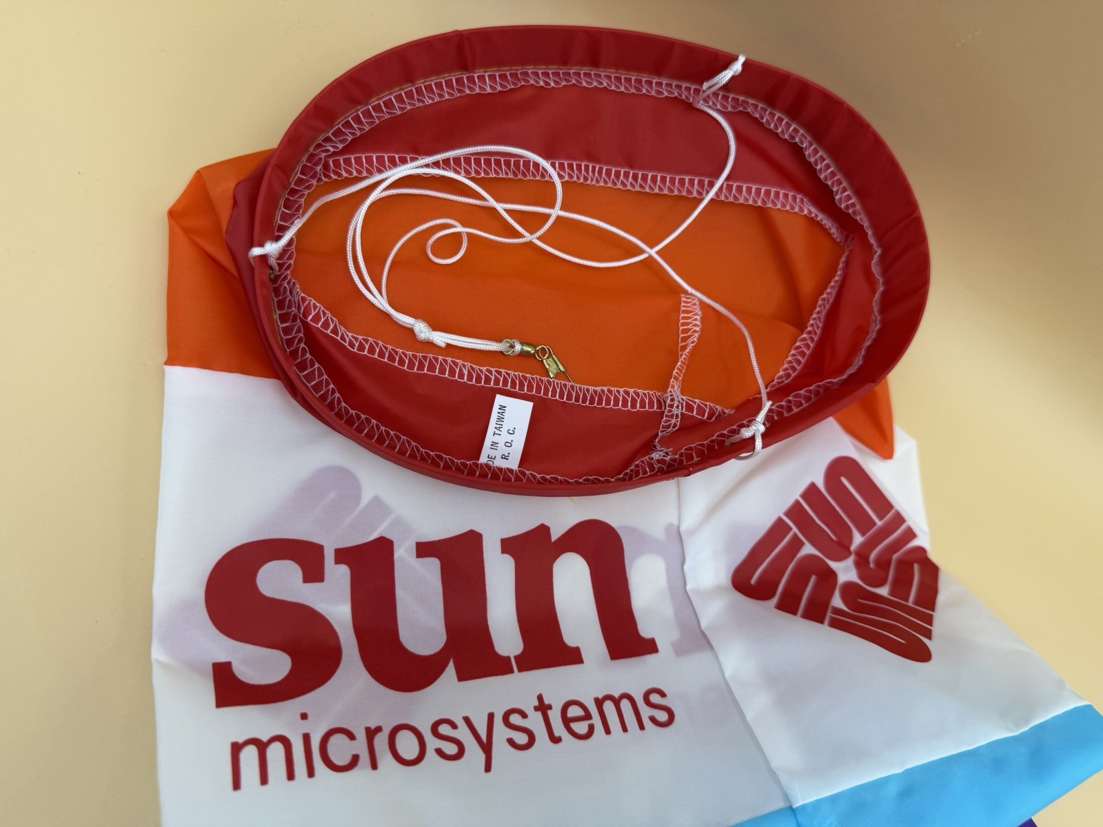 Vintage Sun Microsystems Rainbow Windsock Banner Tech Promo NOS 90s
