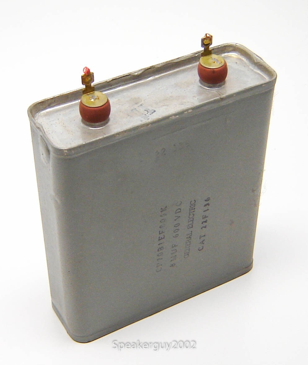 GE - General Electric PIO Capacitor / 8 MFD 600 VDC / CP70B1EF805K -- KTB5